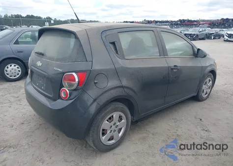2014 Chevrolet Sonic Ls Auto z USA, uszkodzony, nr VIN 1G1JA6SH5E4125429